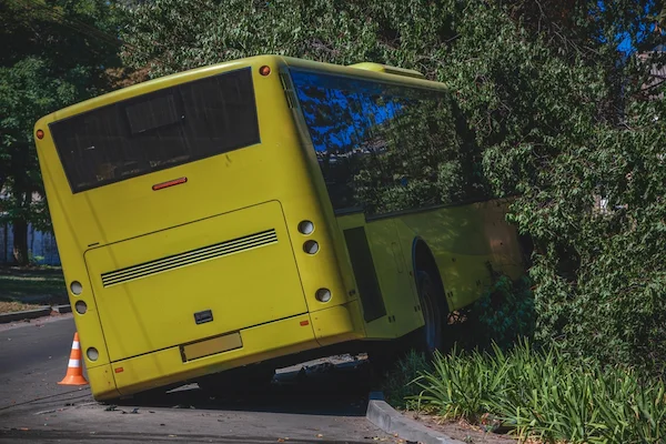 A bus crash scene represents an Atlanta bus accident lawyer.